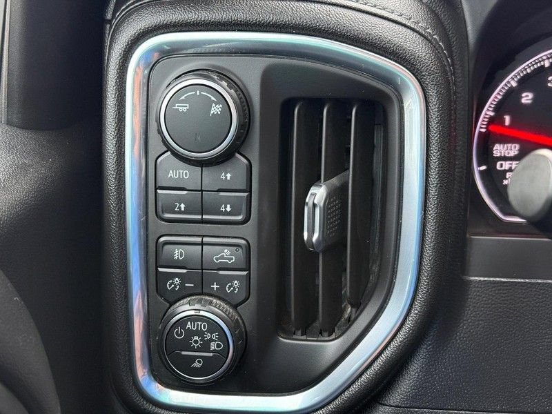 Used 2019 Chevrolet Silverado 1500 LTZ w/ LTZ Plus Package AWD/4WD image 29