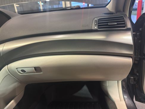 Used 2013 Acura TL w/ Technology Package FWD image 25