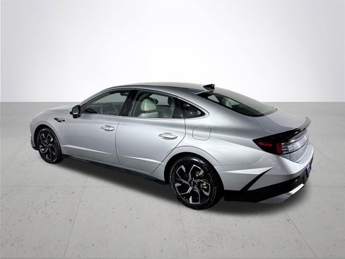 Used 2024 Hyundai Sonata SEL FWD image 8