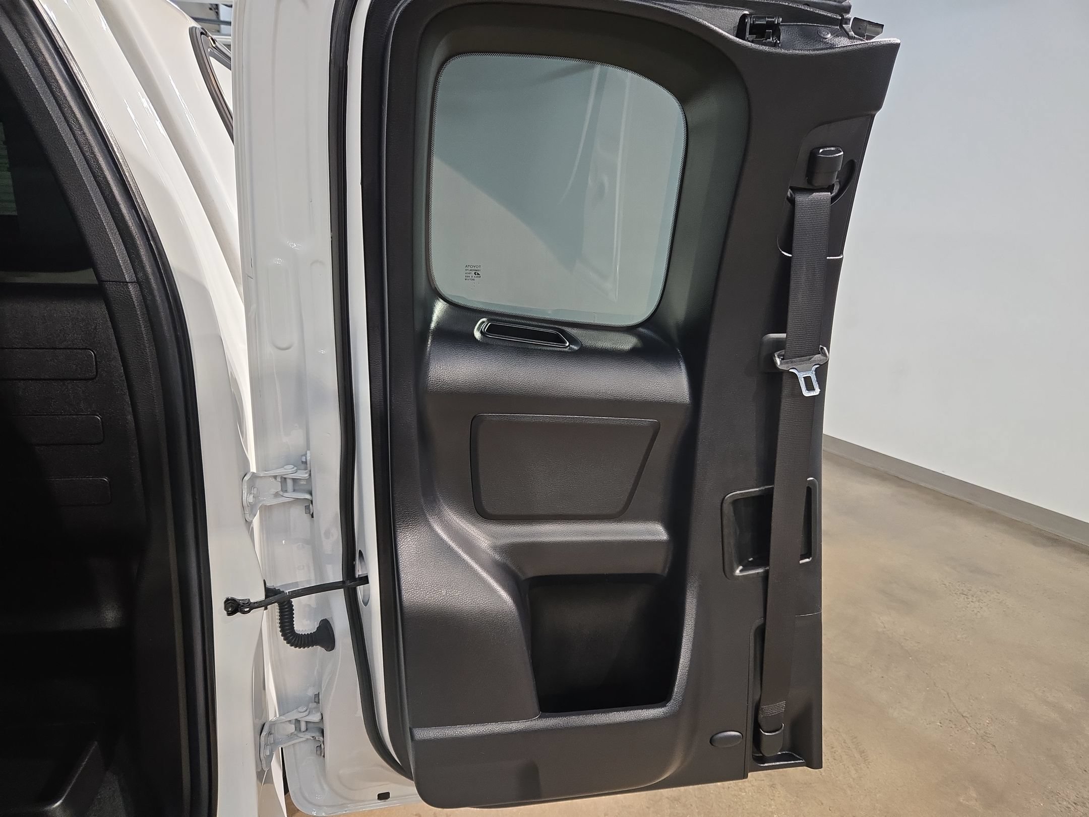 Used 2023 Toyota Tacoma SR RWD image 33