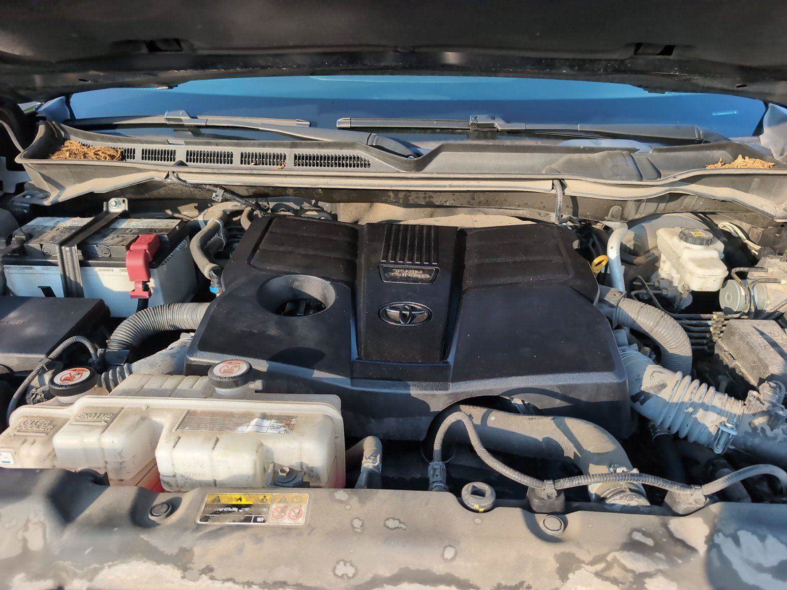 Used 2022 Toyota Tundra SR5 AWD/4WD image 16