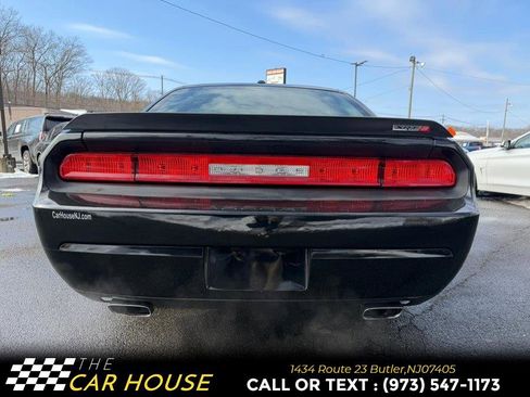 Used 2009 Dodge Challenger SRT8 w/ SRT Option Group II image 9
