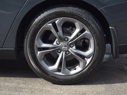 Certified 2023 Honda Accord EX image 36