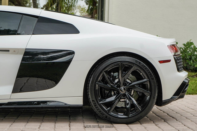 Used 2022 Audi R8 V10 performance RWD image 4