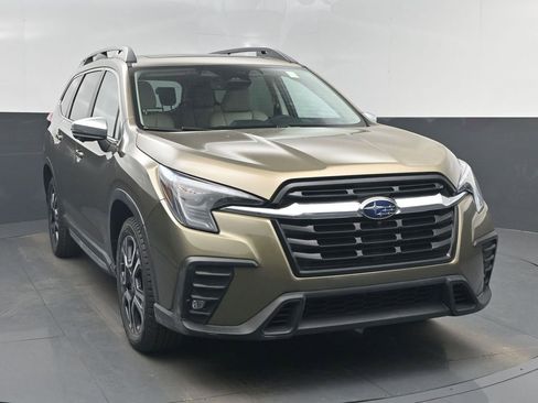 Used 2023 Subaru Ascent Limited w/ Technology Package AWD/4WD image 21