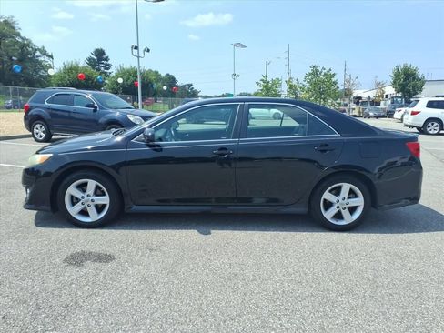 Used 2013 Toyota Camry SE FWD image 8