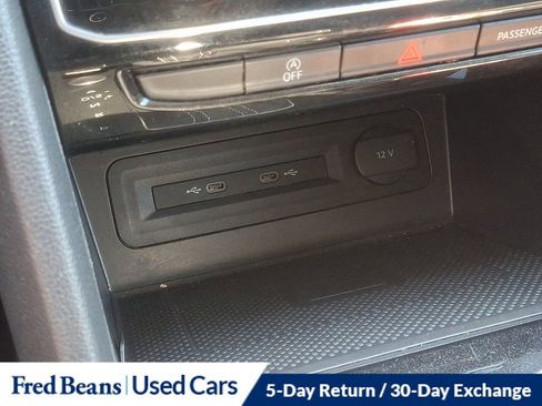 Certified 2023 Volkswagen Atlas SE w/ Black Wheel Package image 26