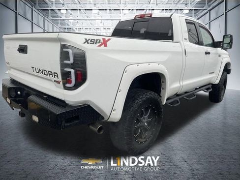 Used 2015 Toyota Tundra SR5 w/ SR5 Upgrade Package image 8