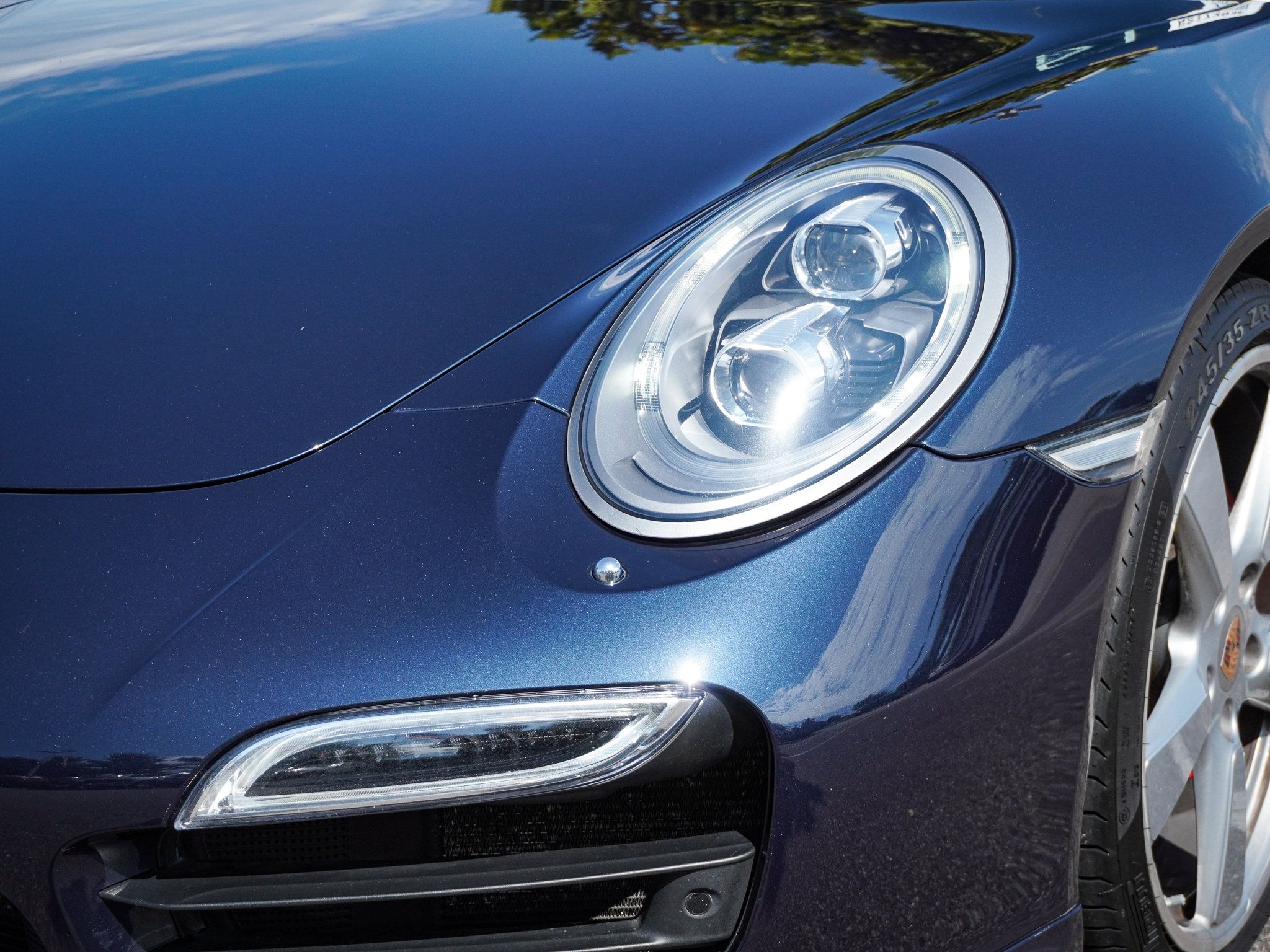 Used 2014 Porsche 911 Turbo AWD/4WD image 6