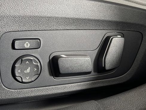 Used 2026 BMW M3 Competition AWD/4WD image 30