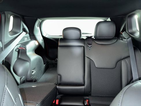 New 2026 Jeep Compass Latitude image 7