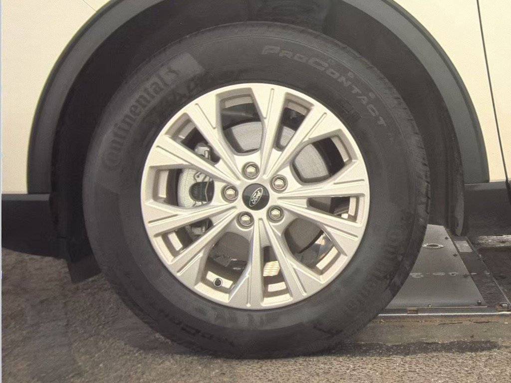 Used 2023 Ford Escape Active AWD/4WD image 9