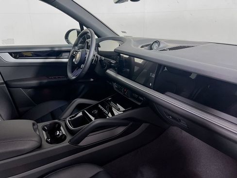 New 2026 Porsche Cayenne S AWD/4WD image 31