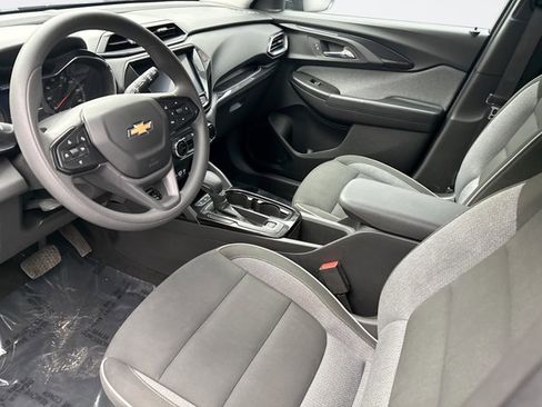 Used 2023 Chevrolet TrailBlazer LT w/ Convenience Package image 10