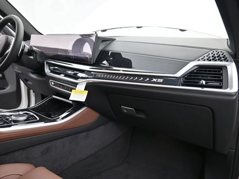 New 2026 BMW X5 xDrive50e w/ M Sport Package AWD/4WD image 20