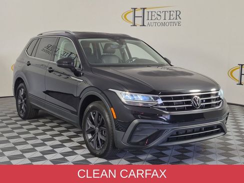 Used 2023 Volkswagen Tiguan SE FWD image 2