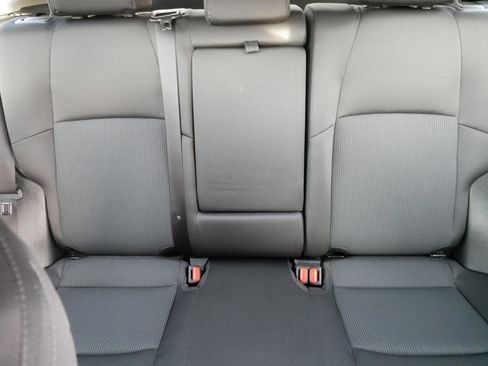 Used 2023 Toyota Venza LE image 13