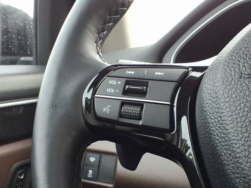 Certified 2025 Honda Pilot Elite image 28