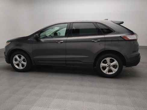 Used 2018 Ford Edge SE w/ Cargo Accessory Package FWD image 3