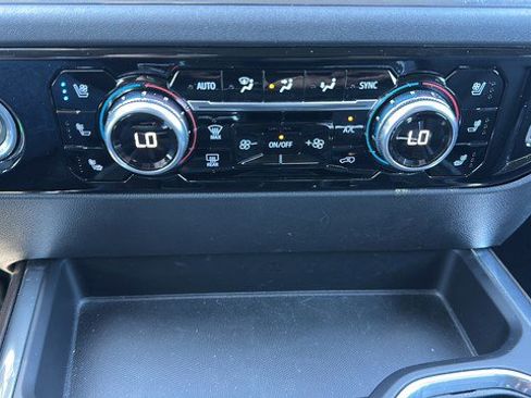Certified 2023 GMC Sierra 1500 SLT w/ SLT Convenience Package AWD/4WD image 17