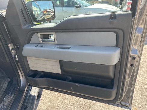Used 2011 Ford F150 XLT w/ XLT Convenience Pkg image 17