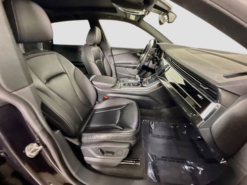 Used 2019 Audi Q8 Premium AWD/4WD image 29