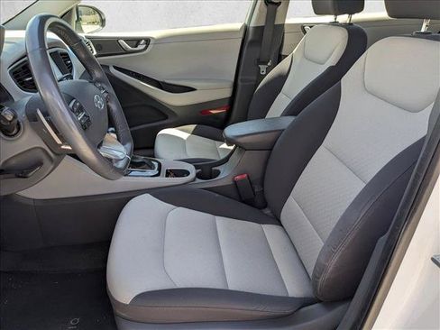 Used 2018 Hyundai Ioniq SEL FWD image 15
