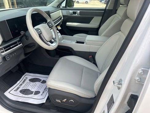 Used 2026 Hyundai Santa Fe SEL FWD image 10