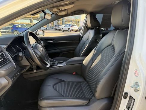 Used 2024 Toyota Camry SE image 24