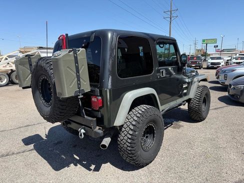 Used 2005 Jeep Wrangler X w/ Willys Edition Group AWD/4WD image 4