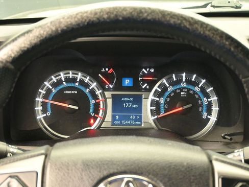 Used 2015 Toyota 4Runner SR5 image 11