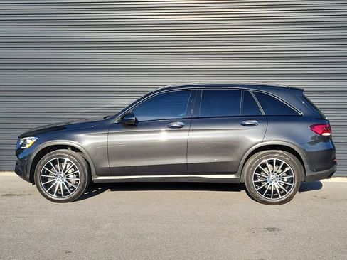 Used 2022 Mercedes-Benz GLC 300 4MATIC image 2