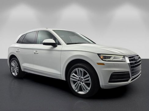 Used 2018 Audi Q5 2.0T Premium Plus w/ Premium Plus Package image 1