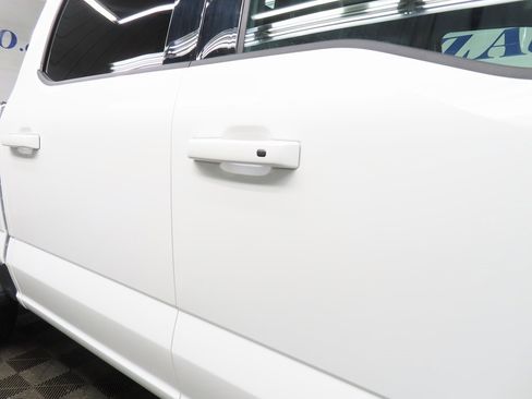 Used 2025 Ford F250 Platinum image 34