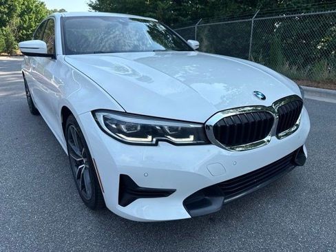 Used 2020 BMW 330i Sedan w/ Premium Package RWD image 3