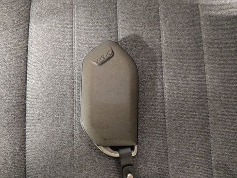 Used 2025 Kia K4 EX FWD image 32