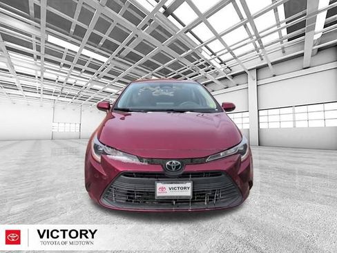 Used 2024 Toyota Corolla LE image 8