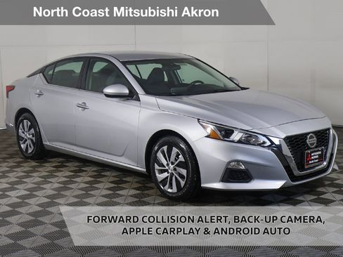 Used 2019 Nissan Altima 2.5 S image 1