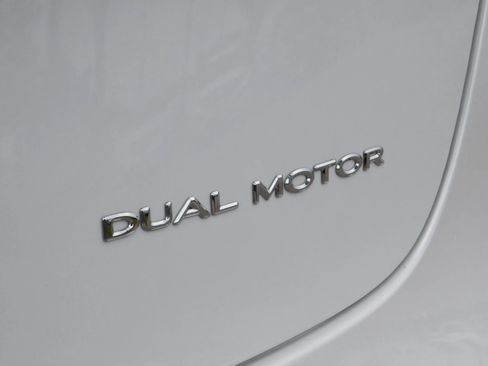 Used 2022 Tesla Model 3 Long Range AWD/4WD image 8