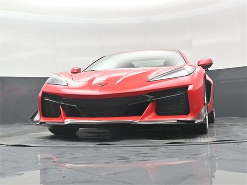 Used 2024 Chevrolet Corvette Z06 w/ Z07 Performance Package image 45