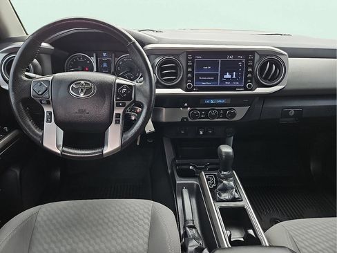 Used 2022 Toyota Tacoma SR5 RWD image 9