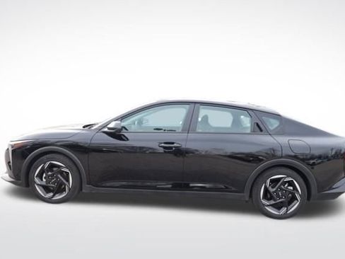 Certified 2025 Kia K4 EX image 8