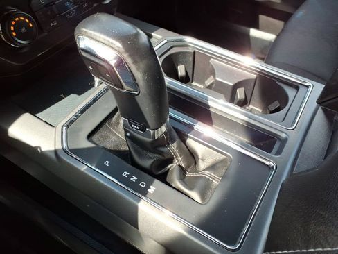 Used 2020 Ford F150 XLT w/ Equipment Group 302A Luxury AWD/4WD image 18
