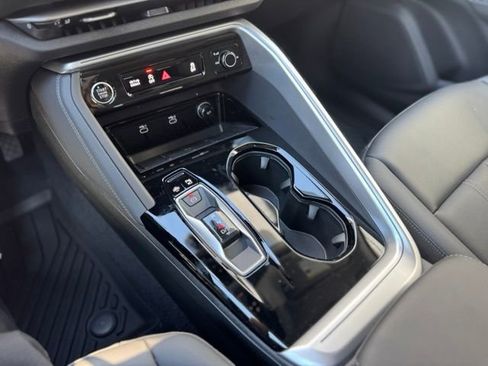 Certified 2025 Audi Q5 Premium AWD/4WD image 14