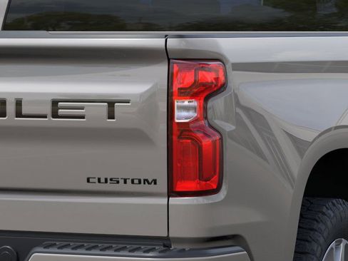 New 2026 Chevrolet Silverado 1500 Custom w/ LPO, Dark Essentials Package image 5