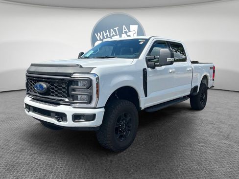 Used 2024 Ford F250 XLT w/ XLT Premium Package AWD/4WD image 7