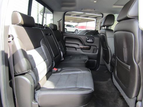 Used 2015 GMC Sierra 2500 Denali w/ Duramax Plus Package AWD/4WD image 13
