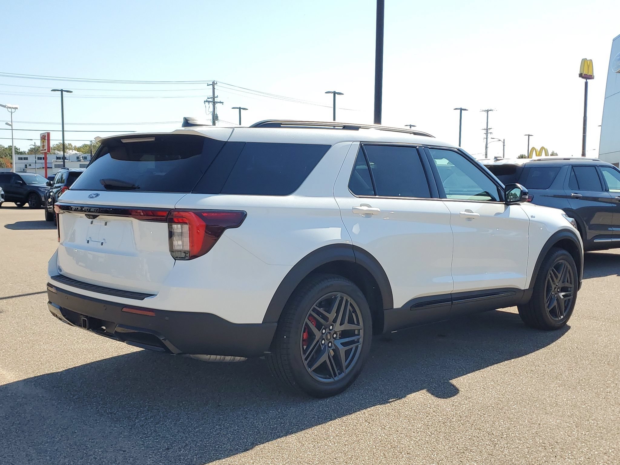 New 2027 Ford Explorer ST-Line w/ Premium Package AWD/4WD image 4