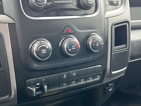 Used 2018 RAM 3500 Tradesman w/ Power & Remote Entry Group image 24