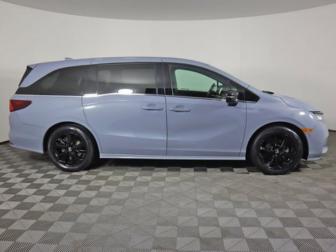 Used 2023 Honda Odyssey Sport image 18